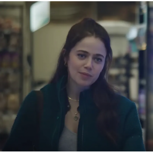The Bear s02 Molly Gordon Blue Jacket